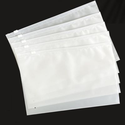100pc Travel Storage Bags,3mil Horizontal Packaging Bags with Vent Hole, Fast Resealable Poly Plastic Merchandise Zip Bags for Packaging Board Games, Cards, Phone Case,Apparel(6x7")