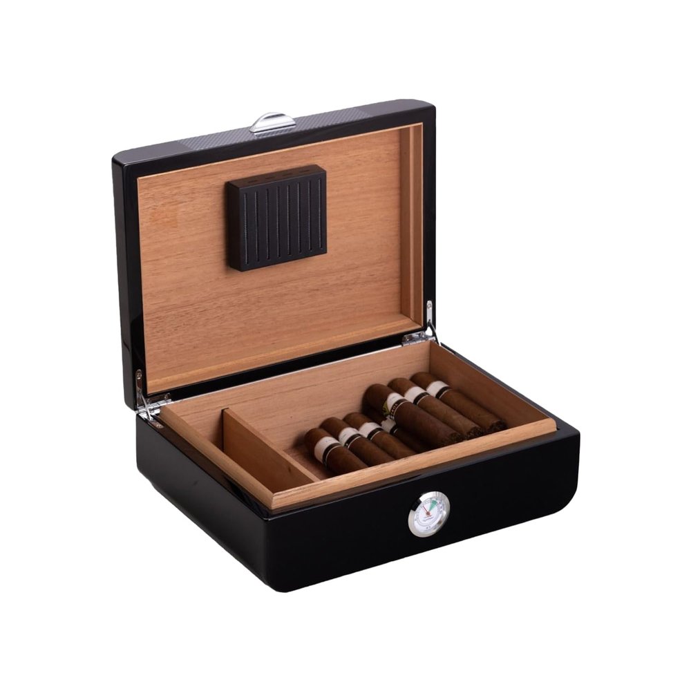 Bey-Berk Dylan Carbon Fiber Design Cigar Humidor, Spanish Cedar Lined 40-Cigar Box with Hygrometer and Humidifier, Black