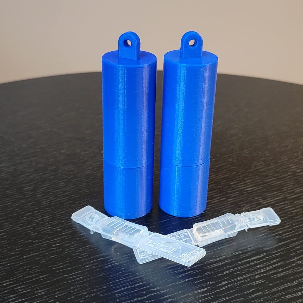 Pocket Eye Drop Vial Holder & Carry Case - Holds One (1) Single Use Eye Drop Vial - Perfect to carry in pocket, purse/clutch, school bag - Two (2) Pack - Znet3D (Blue)