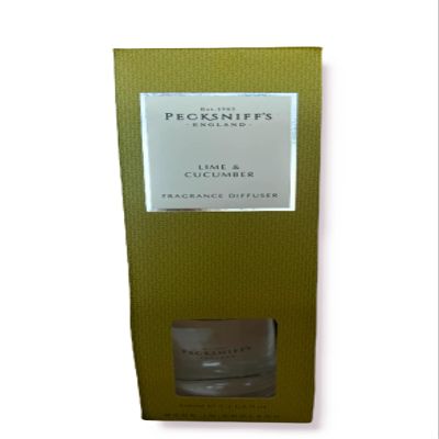 Cool Cucumber, Grapefruit, Lemon and Lime with Green Leaves, Lavendar, Cedarwood and Patchouli.