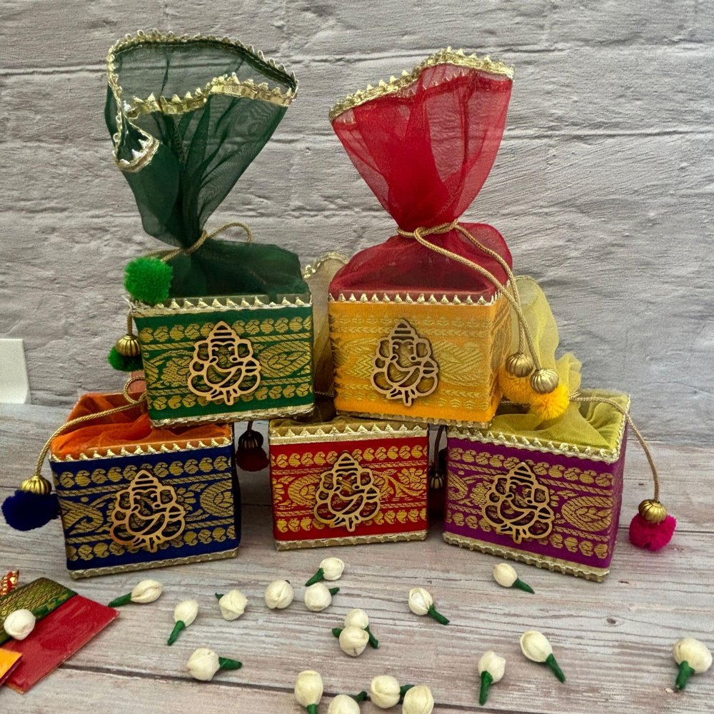 LOVENSPIRE Pack of 4 Small Potli Gift Box Decorative Net Ganesha Potli for Dry Fruits Jewelry Organizer Packing Return Gift Indian Wedding Mehndi Festival Favors Housewarming Gift