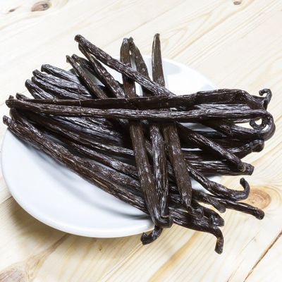 8 oz Hawaiian Vanilla Beans Whole Grade A Vanilla Pods for Homemade Vanilla Extract, Baking, Ice Cream, Flavoring, & Vanilla Powder