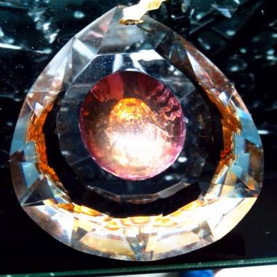 100pcs 63MM BURGUNDY CHANDELIER LIGHT CRYSTALS DROPS DRAGON EYE