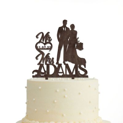 JuneLucky Personalized Mr & Mrs Wedding Cake Topper,Bride & Groom Kissing Silhouette Cake Topper with Customized Last Name and Date for Wedding Anniversary Engagement Party Supplies,Rustic Wood Brown