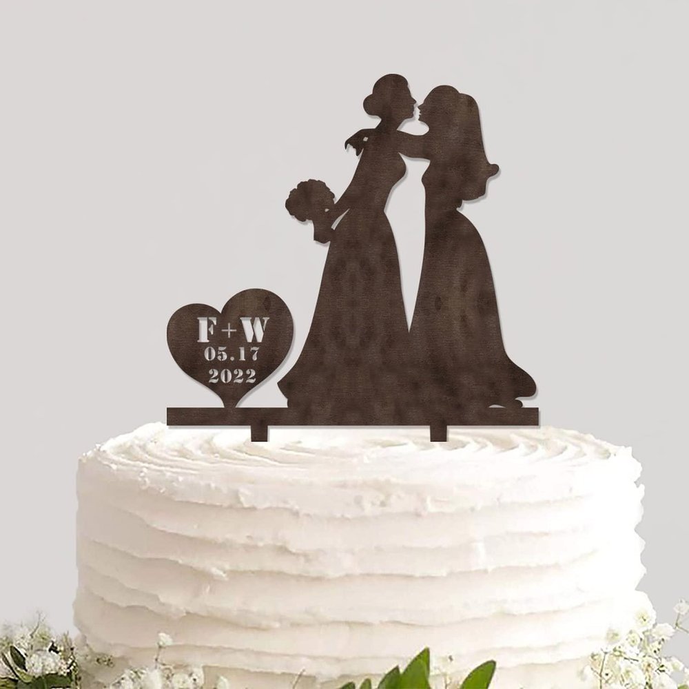 Rustic Wood Lesbian Wedding Cake Topper Durable Rural Chic Cake Insert Mrs And Mrs Wooden Cake Decoration for Lesbian Wedding Party Decor Wedding Gift for Lesbian Couple