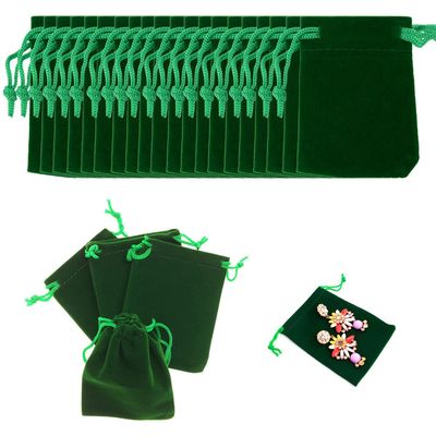 AKOAK 50 Pcs 7 x 9cm Velvet Drawstring Bag, Small Jewelry Gift Display Packaging Bag, Candy Gift Bag, Party Holiday Christmas/Wedding Gift Bag (Green)