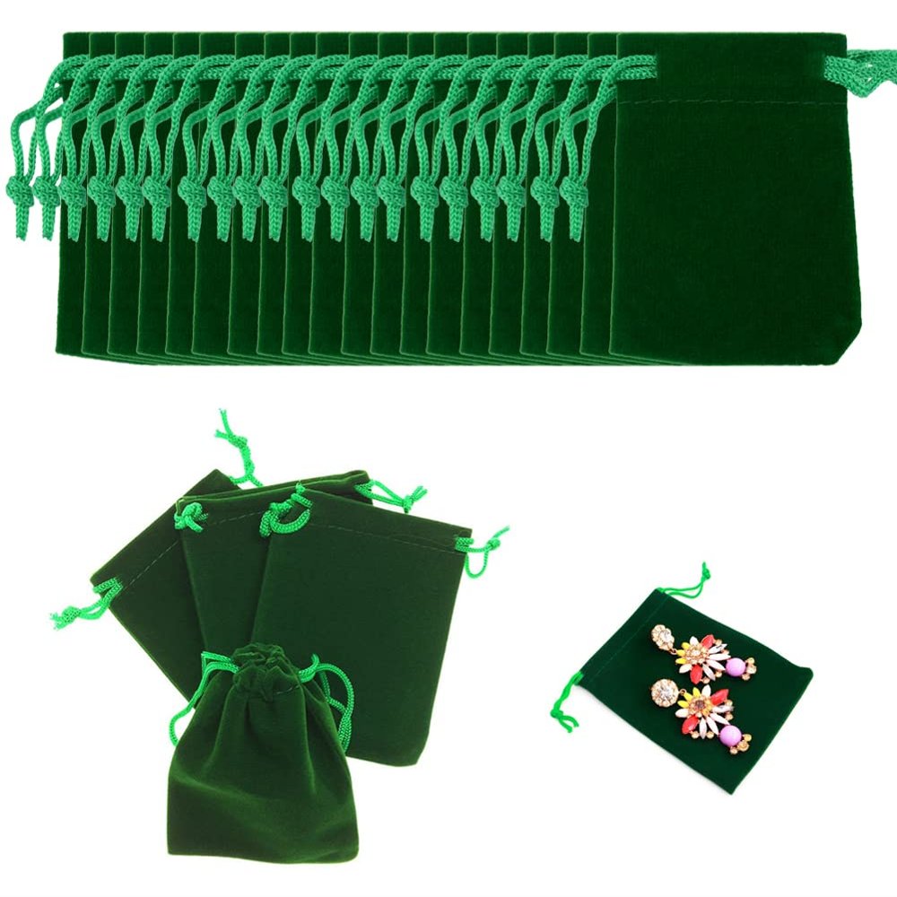 AKOAK 50 Pcs 7 x 9cm Velvet Drawstring Bag, Small Jewelry Gift Display Packaging Bag, Candy Gift Bag, Party Holiday Christmas/Wedding Gift Bag (Green)