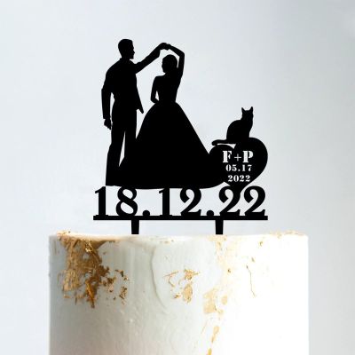 Mr And Mrs Cake Topper Bride And Groom with Pet Wedding Cake Topper Couple Silhouette Personalized Wedding Cake Topper Anniversary Cake Toppers Black Acrylic, 6 Inch