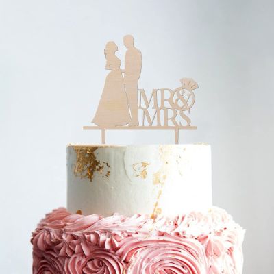 Couple Silhouette Wedding Cake Topper Ring Wood Color Cake Topper Wedding Mr & Mrs Cake Topper Wood Cake Topper for Wedding Custom Cake Topper Script Cake Toppers for Wedding