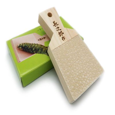 Japanese Classic Grater for Wasabi and Ginger With Instruction Manual, Make Flavorful Fresh Wasabi & ginger, Made in Japan (Medium)