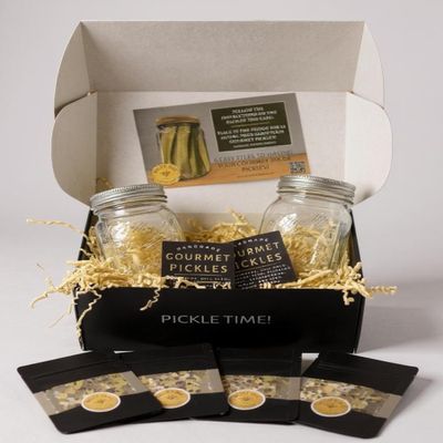 The Gourmet Pickle Kit -Must Bee Company DIY Pickling Set with Reusable Glass Jars, Spices & Step-by-Step Guide Fermentation Kit for Homemade Dill Pickles