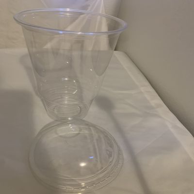 25sets 32oz. Plastic Ultra Clear Cups with dome lids is for cold drinks like iced coffee, Bubble Tea, Frozen Cocktails, water, Sosa and juices (30oz+ dome lids 25sets) (25 CUP+25 DOME LIDS)