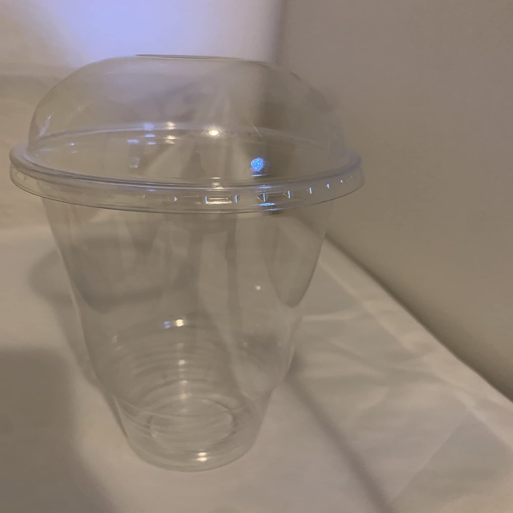 100sets 32oz. Plastic Ultra Clear Cups with dome lids is for cold drinks like iced coffee, Bubble Tea, Frozen Cocktails, water , Sosa and juices (30oz+ 100sets), 30oz+ lids+ straws 50sets