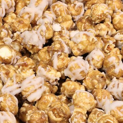 Gourmet Cookies 'n Cream Popcorn by Its Delish, 5 lbs Bulk Bag, Festive Caramel Air Popped Sweet Crunchy Caramelized popcorn with cookies and glaze Corn Snack - Dairy-Free, Kosher
