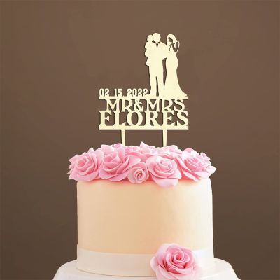 Couple Silhouette Cake Topper with Pet, Mr And Mrs Cake Toppers for Wedding, Mirror Gold Acrylic Cake Topper for Wedding, Custom Cake Toppers for Wedding / Anniversary, Funny Cake Toppers for Wedding