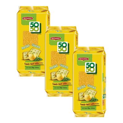 Britannia Crackers 50 50 Maska Chaska Biscuit 13.12oz (372g) - Dipped in Butter and Peppered - Delicious, Light & Crispy Cookies (Pack of 3)