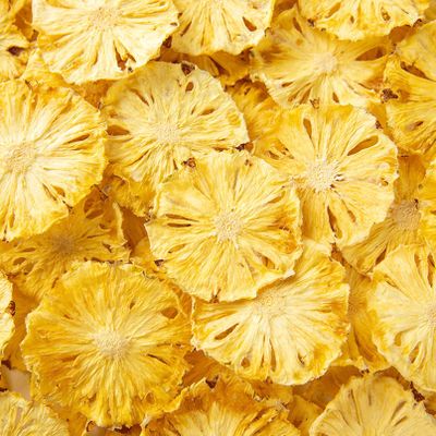 Mkostlich Dried Pineapple Slices, Dehydrated Pineapple Slices for Cocktail Garnish Drinks Baking Fruit Tea, No Sugar Added No Sulphur, Edible Dry Pineapple Flowers, 100g/3.52oz (Pack of 1)