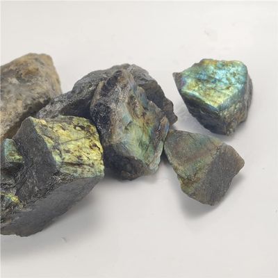 1pcs Bulk Raw Stone Jade Amethyst Irregular Natural Rock Lazuli Mineral Specimen Collection Garden Decor,Labradorite,3-5cm