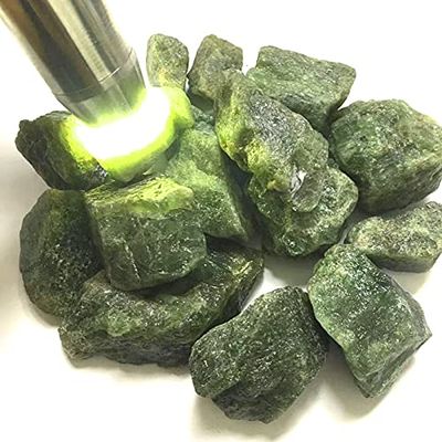 2-5cm Natural Green Apatite Crystal Rough Stone Raw Gemstone Mineral Specimen Irregular,100g,2-5cm
