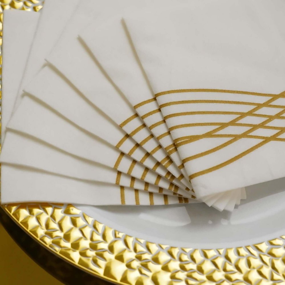 Efavormart 20 Pack Linen-Feel Paper Napkins, White with Gold Foil Wave Design, 10"x10" Airlaid Disposable Cocktail Napkins for Wedding & Special Events