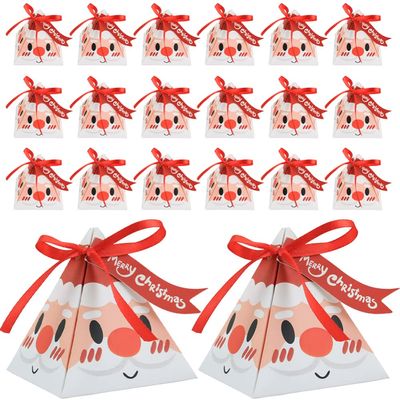 Toyvian 50Pcs Christmas Candy Boxes Triangle Candy Bags Xmas Santa Claus Box Present Packaging Paper Bags Christmas Treat with Ribbon Triangle for Party