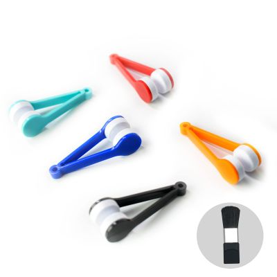 5 Pcs Eye Glasses Lens Cleaner Tool - Mini Sun Glasses Eyeglass Microfiber Spectacles Cleaner Soft Brush Cleaning Clip KitColor Random
