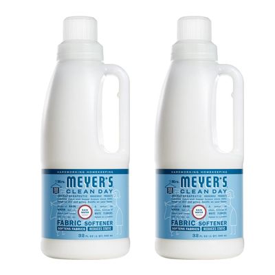 Mrs. Meyer's Clean Day Fabric Softener, Rain Water Scent, Softens Fabrics, Reduces Static, 32 Fluid Ounce (Pack of 1)