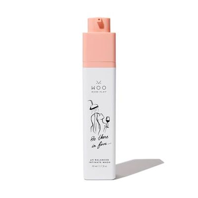Woo More Play, Be There In Five, Feminine Wash, pH Balanced, Made With Natural Ingredients (Aloe, Calendula Extract, Matricaria Flower Extract) - 50 ml | 1.7 fl oz