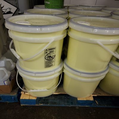 Aromas Yellow Fabric Softener, HE, Concentrated: 5 Gallons (640 oz)