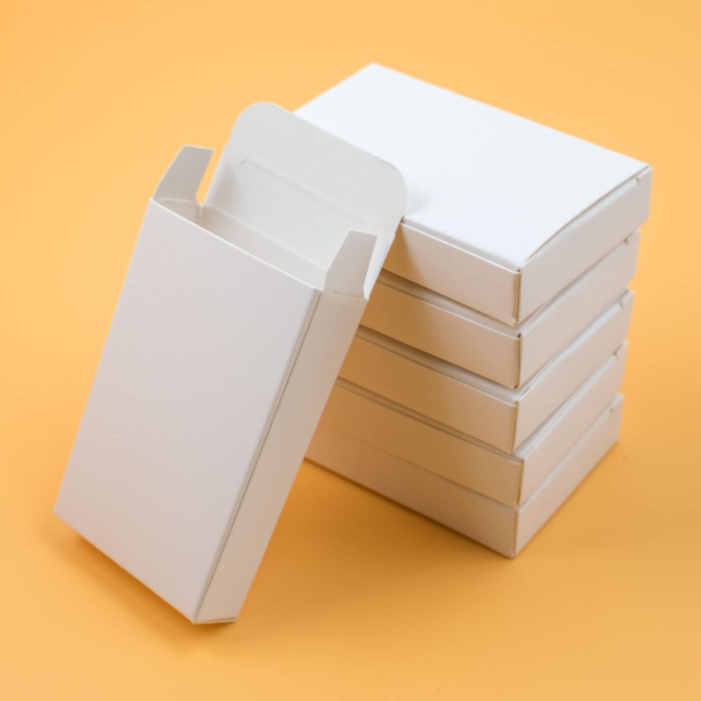 Cuyacili 24pcs Small Gift Boxes White Tiny Box DIY Paper Box Decorative Boxes Xmas White Cardboard Gift Boxes for Christmas, Holidays, Birthdays, Weddings, Crafts (3.15x1.97x0.6in)