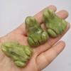 Bacatgem 1 Pcs Green Jade Frog Crystals and Healing Stone Figurines,1.5 Inches Hand Carved Pocket Animal Room Decor Gemstone view 2
