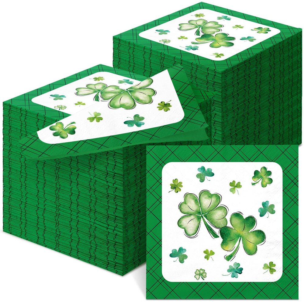 200 Pcs St. Patrick's Day Shamrock Napkins Green Cocktail Napkins Shamrock Beverage Paper Napkin Disposable Dinner Napkins Cocktail Napkin for Irish Kitchen Restaurant Parties DinnersStylish