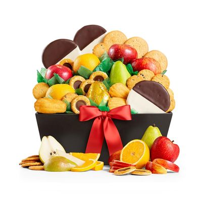 GiftTree Premium Grade Fruit and Cookies Gift Basket Fresh Orchard Fruits with Handcrafted Artisan Cookies, Perfect Holiday, Birthday, or Thank You Gift