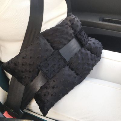 D. Cozy Ostomy Seat Belt Pillow Stoma Seatbelt Protector Ostomy Bag Cover Pillow for Driving Ileostomy Ostomy Support Pillow Urostomy Supplies Car Women Men Minky Dot Black