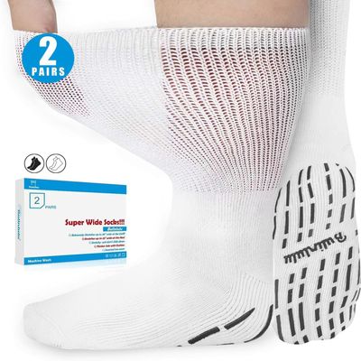 Bulinlulu Extra Width Diabetic Socks Men Women-2 Pairs Wide Edema Sock for Swollen Feet,Non Slip Cast Bariatric Socks 13-15,Hospital Socks with Grips, Lymphedema Socks(Black+White)