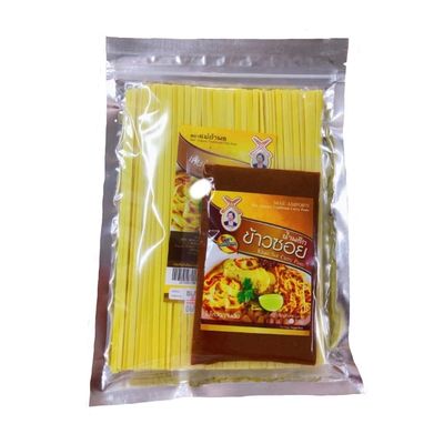 Mae Amporn Brand, Khao Soi Cooking Set, Khao Soi Curry Paste 100g + Khao Soi Dried Noodle 300g