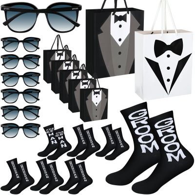 21 Pcs Groomsmen Gifts Set 7 Pairs Black Groomsmen Socks for Men 7 Pieces T Shirt Gift Bags 7 Pairs Sunglasses for Wedding Proposal Bachelor Party