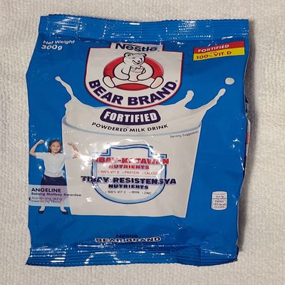 Bear Brand Fortified Powdered Milk 300 grams (x1 pack) (1)