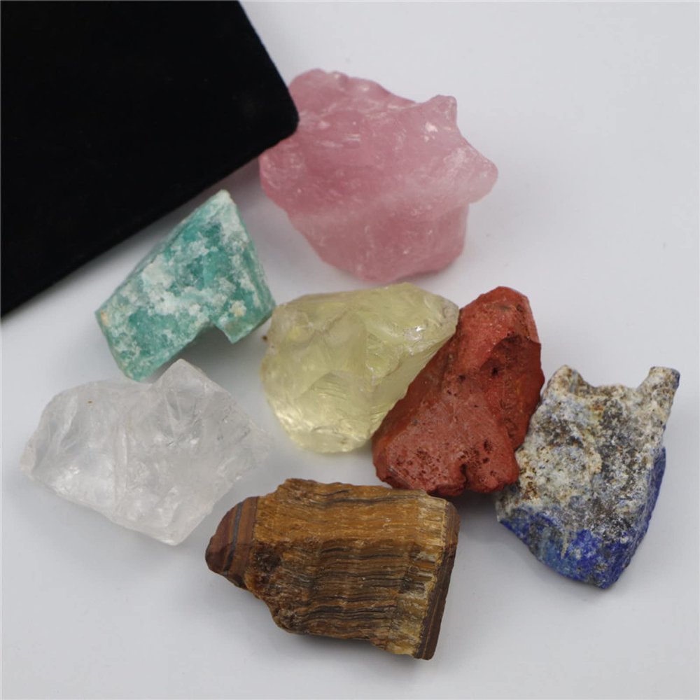 1 Set Natural Crystal Stone Seven Chakras Black Cloth Bag Large Grain Unpolished Collection Gift Mineral Decoration