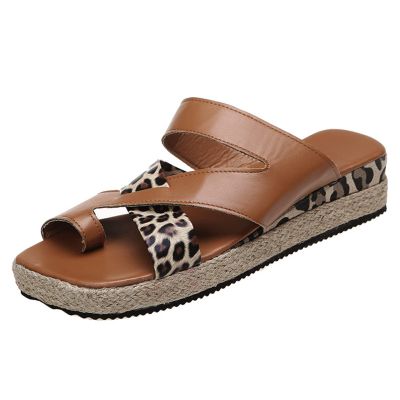 WCXTY Orthopedic Sandals for Women,Summer Casual Ring Toe Bunion Slippers,Comfortable Fashion Big Toe Foot Corrector Flip Flops Ladies,for Plantar Fasciitis (Color : Brown, Size : 5.5)