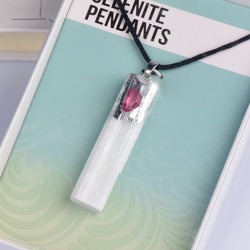 1 Natural Selenite Gypsum Pendant, Rock Mineral Specimen, Jewelry, DIY Gift, Souvenir,red,1pcs
