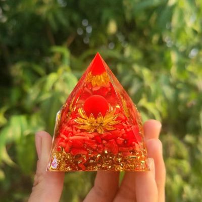 XLDECOR Crystal Ball Pyramid Stone with Tree of Life Symbol, Positive Energy Chakra Healing Stone Reiki Pyramid Decoration for Meditation, Spiritual Healing, Office Feng Shui,Q3-3.14in