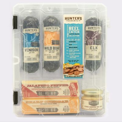 HUNTERS RESERVE - A REEL CATCH EXOTIC MEAT & CHEESE COLLECTION - TACKLE BOX - VENISON ELK WILD BOAR SHARP CHEDDAR CHEESE STONE GROUND MUSTARD