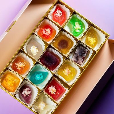 SILKY GEM - Gems Me Up - Edible Crystal Candy, 30 pieces, Random Flavors, Kohakutou, Edible Gems, Vegan, Gluten Free, ASMR