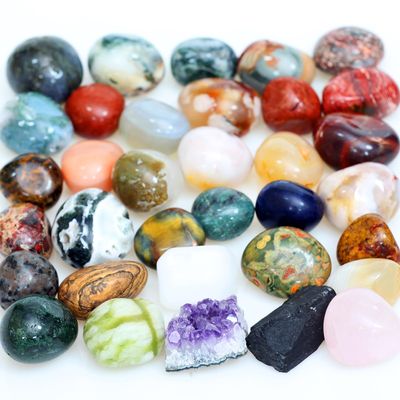 1.5Lb Tumbled Gemstones and Crystals Bulk, Assorted Polished Healing Stone and Rocks, Mixed Color Semi Precious Gem Stones (1.5lb 0.8-1.6 Tumbled)