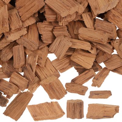 Hemoton 1 Pack Oak Chips French Whisk Wine Making Supplies Oak Chips for Aging Whiskey Cubes Pieces for Aging Whiskey Red Wine Making Chips Wine Chips France Chips
