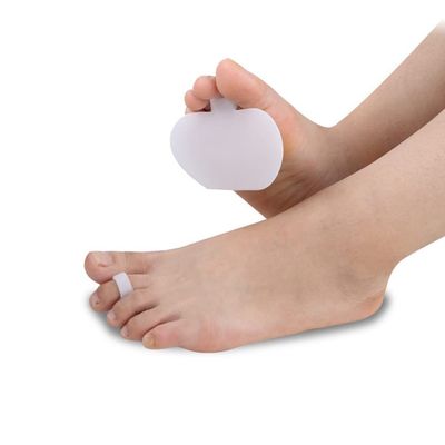 DEAVER Shaped Forefoot Pad Silicone Non-Slip Anti,Toe Splitter High Heels Front Half,Minimally Invasive Gel Hallux Valgus Straightener Foot Pain Relief