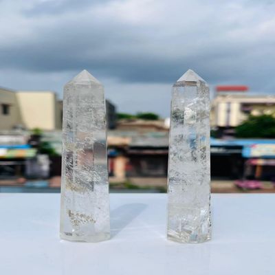1Pc Clear Crystal Quratz Tower, Himalayan Clear Crystal Quartz Large Clear Crystal Point, Clear Quartz Obelisk, Natural Clear Crystal Wand, Crystal Tower, 4-5 Inches