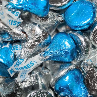 180 Pcs Blue & Silver Candy Kisses Milk Chocolate (1.8 lbs)