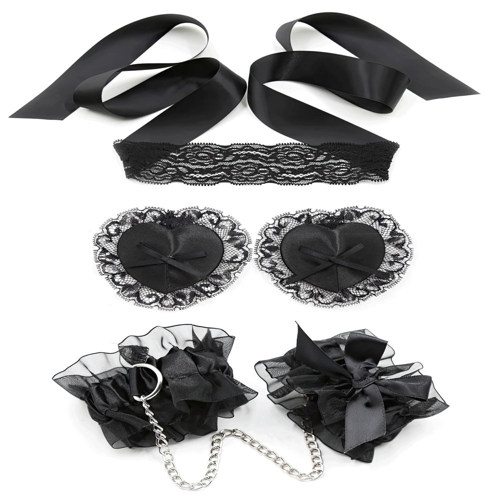 DERINODEM Reusable Breast Pasties Heart-Shaped Breast Black